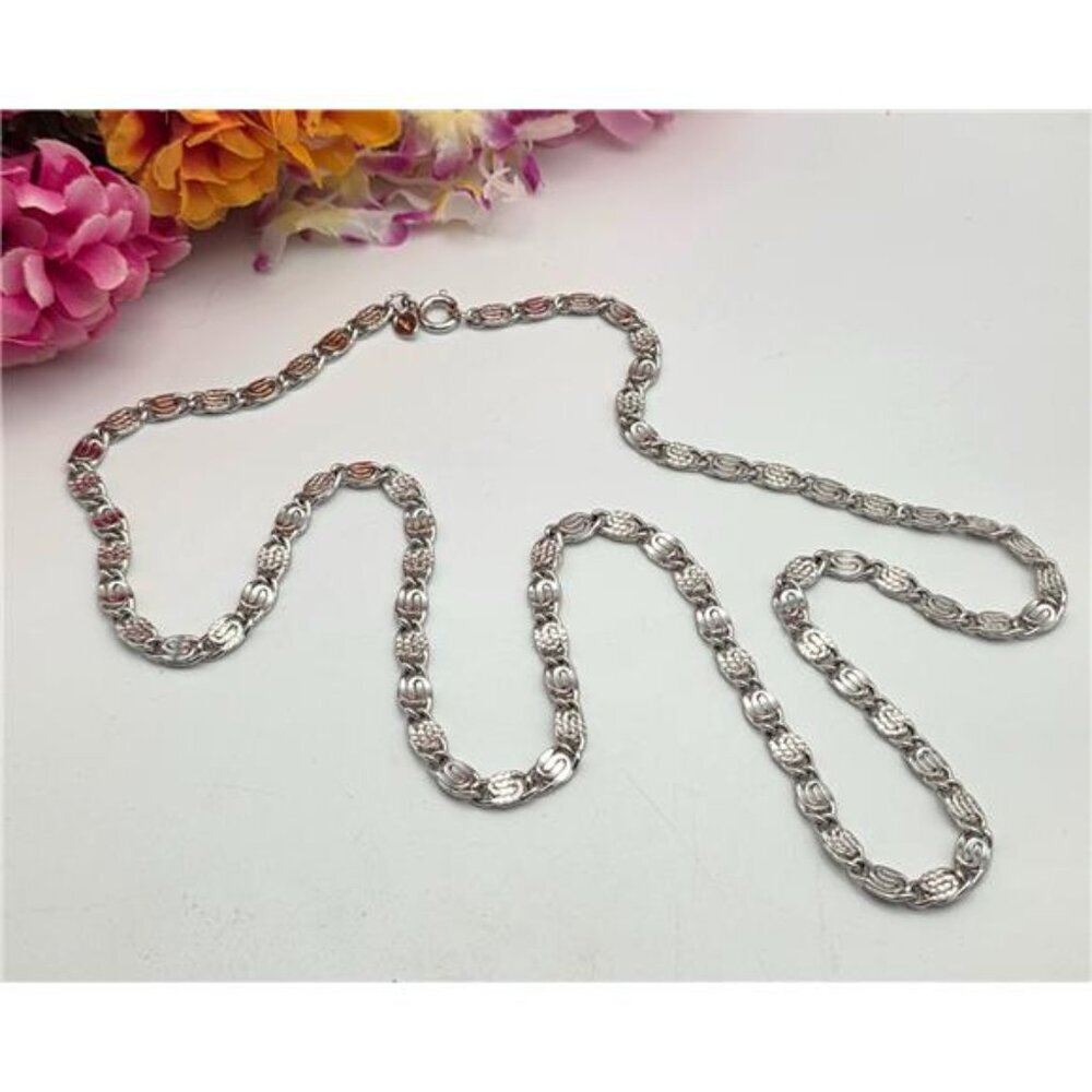 Avon Silver Tone Twisted Oval Link Paperclip Chain Necklace 30" Vtg. Signed